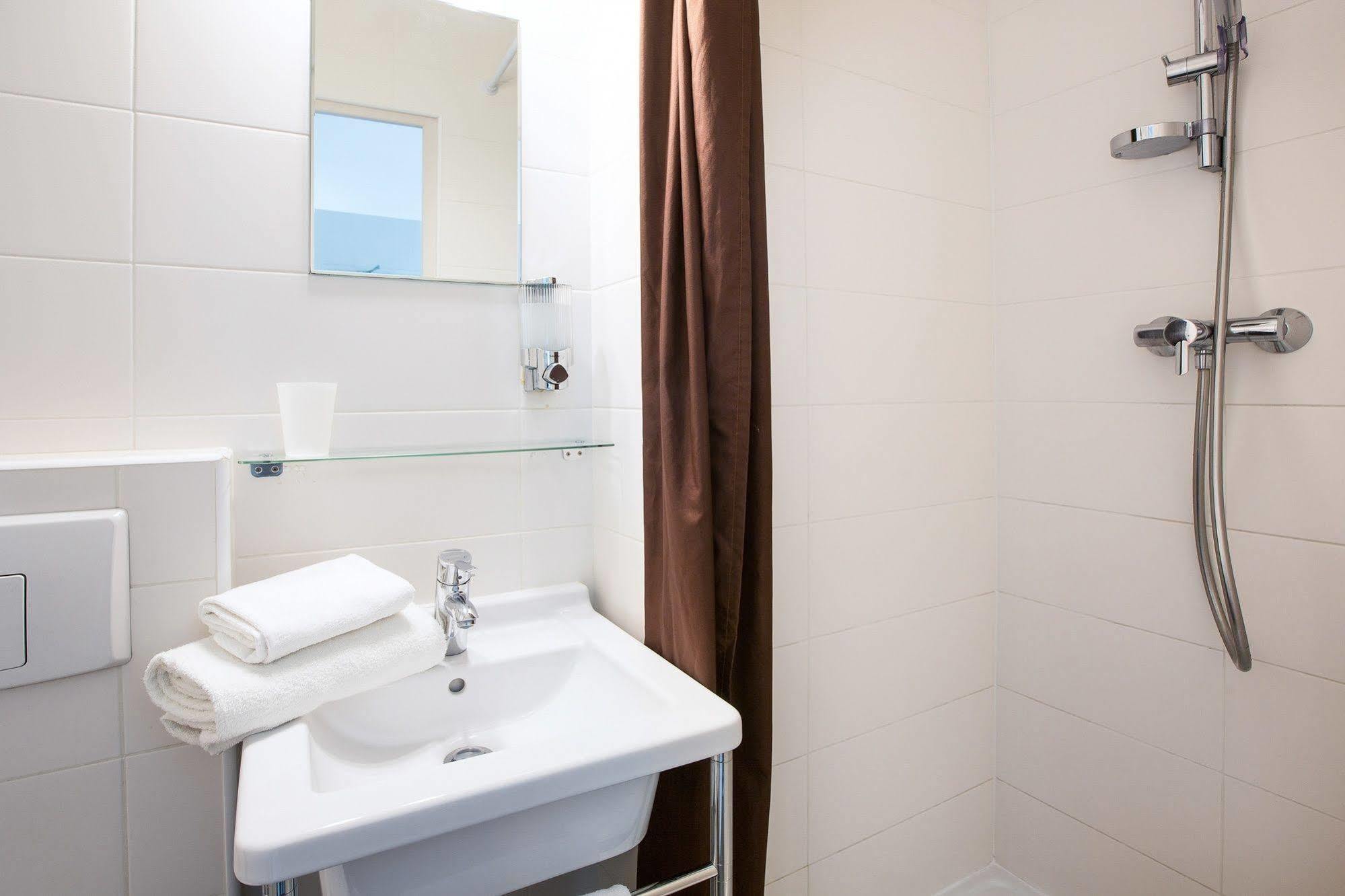 Le Figuier Hotel Иври сюр Сен Екстериор снимка