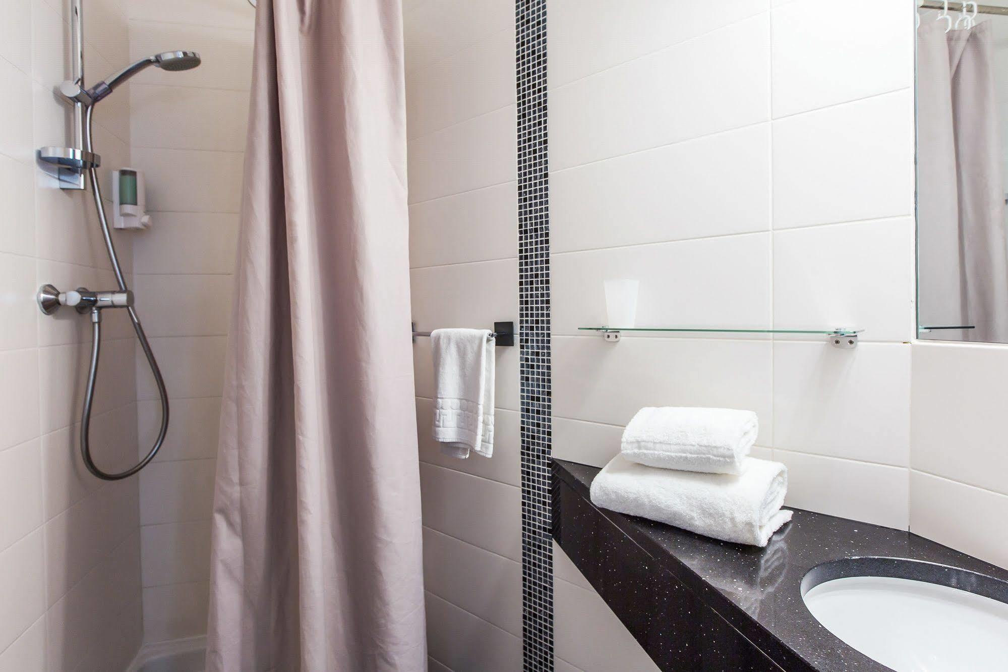 Le Figuier Hotel Иври сюр Сен Екстериор снимка